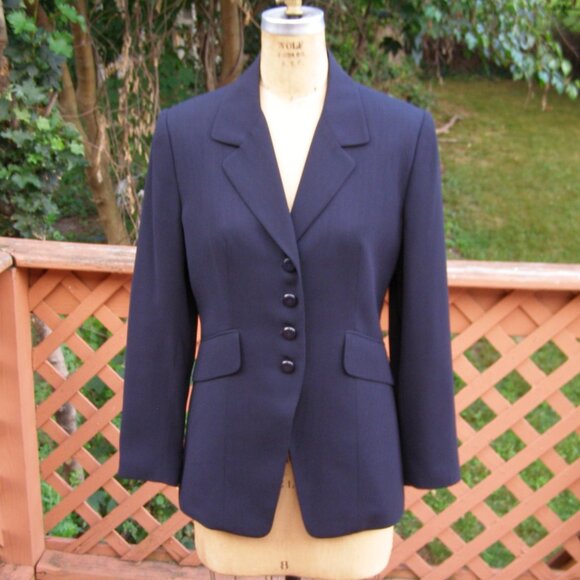 SICARI size 8 Navy blue pinstripe ladies' blazer Corporate professional jacket - Picture 1 of 10